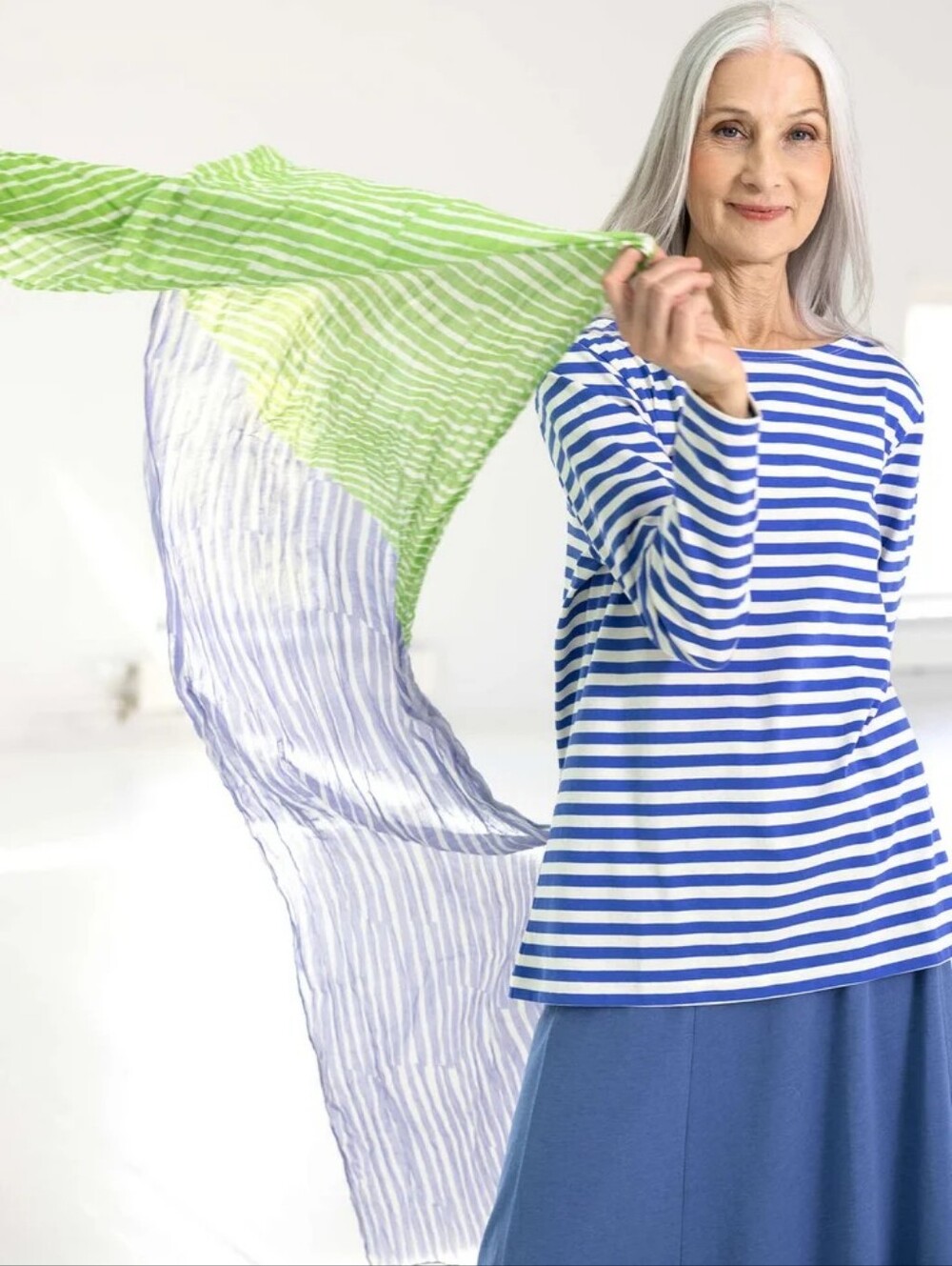 Gudrun Sjoden Hazel Shawl - Picture 2 of 8